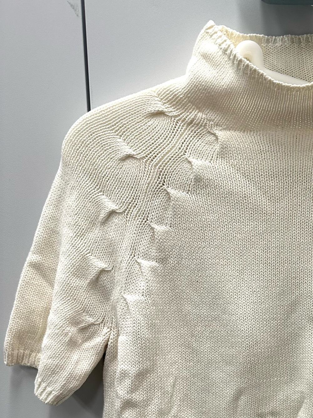 Talbot’s Petites Cream Short-Sleeve Mock Neck Knit Sweater - Small